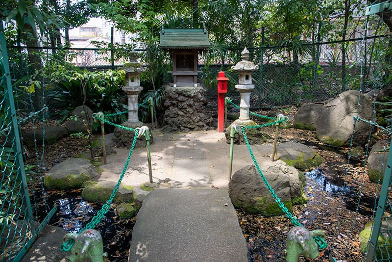 六所神社の厳島神社