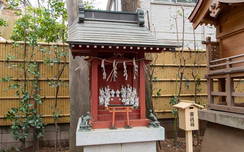 天沼八幡神社　稲荷神社